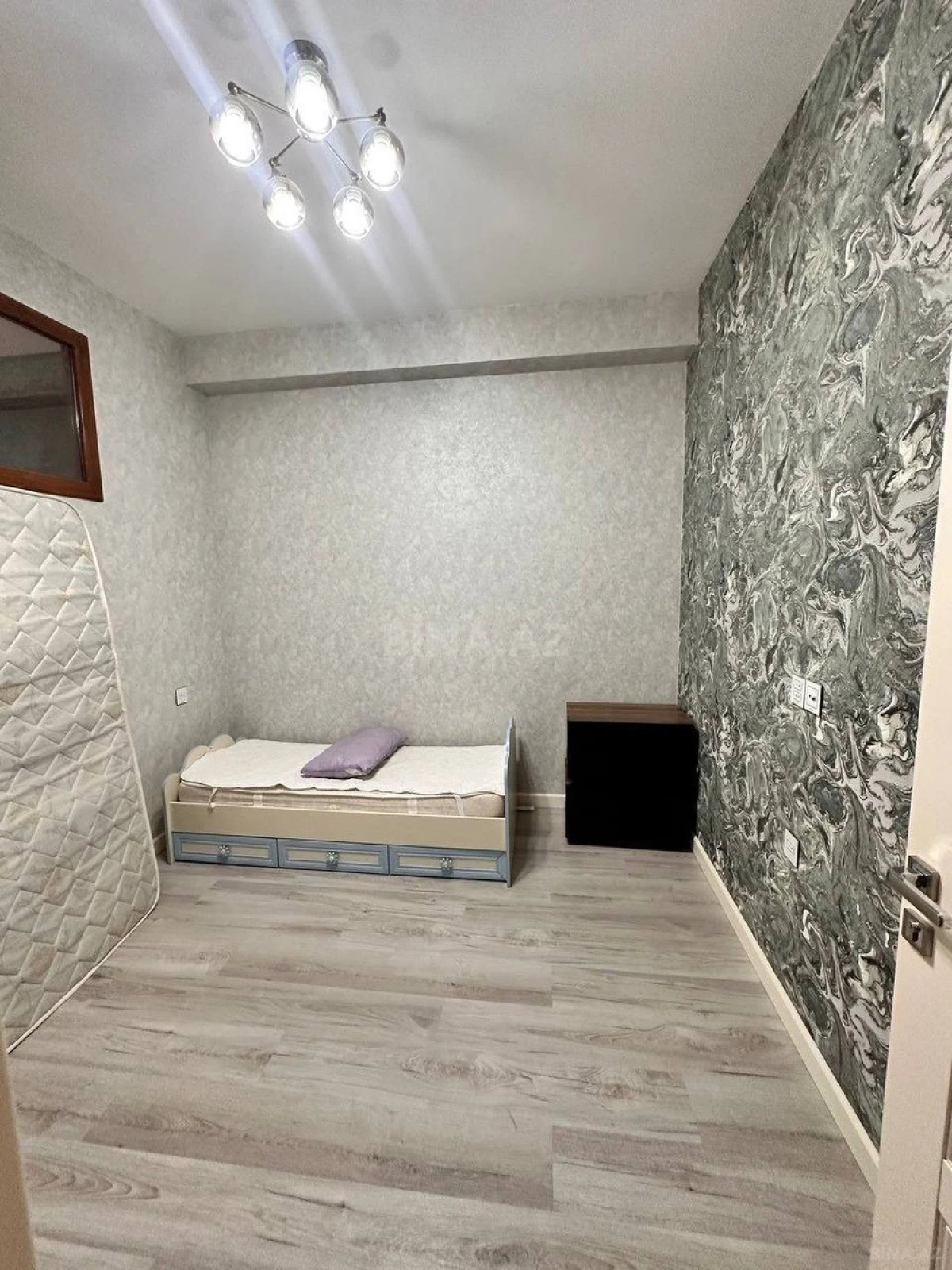 Kirayə verilir 3 otaqlı mənzil 65 m²