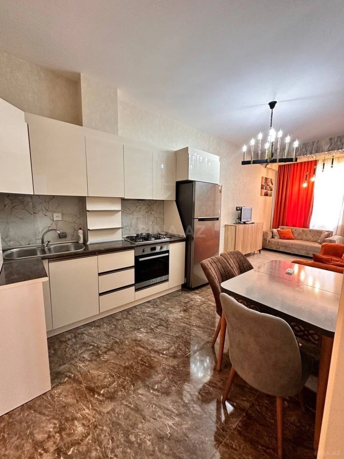 Kirayə verilir 3 otaqlı mənzil 65 m²