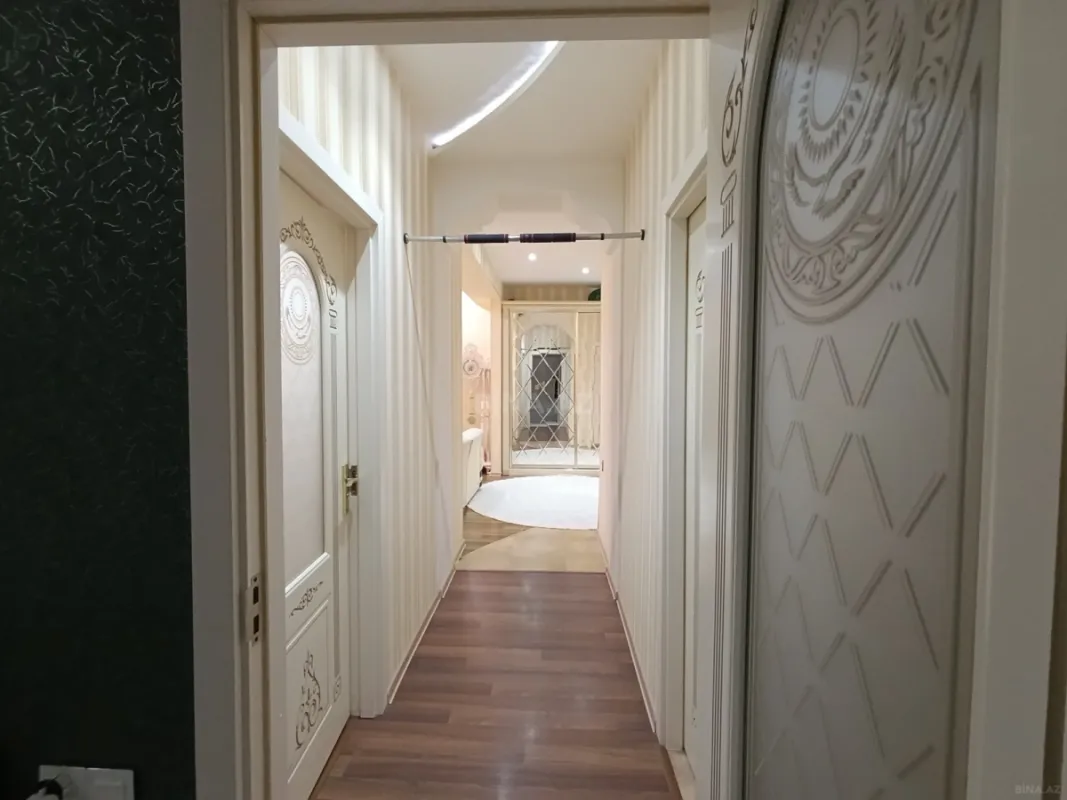 Satılır 3 otaqlı mənzil 103 m²