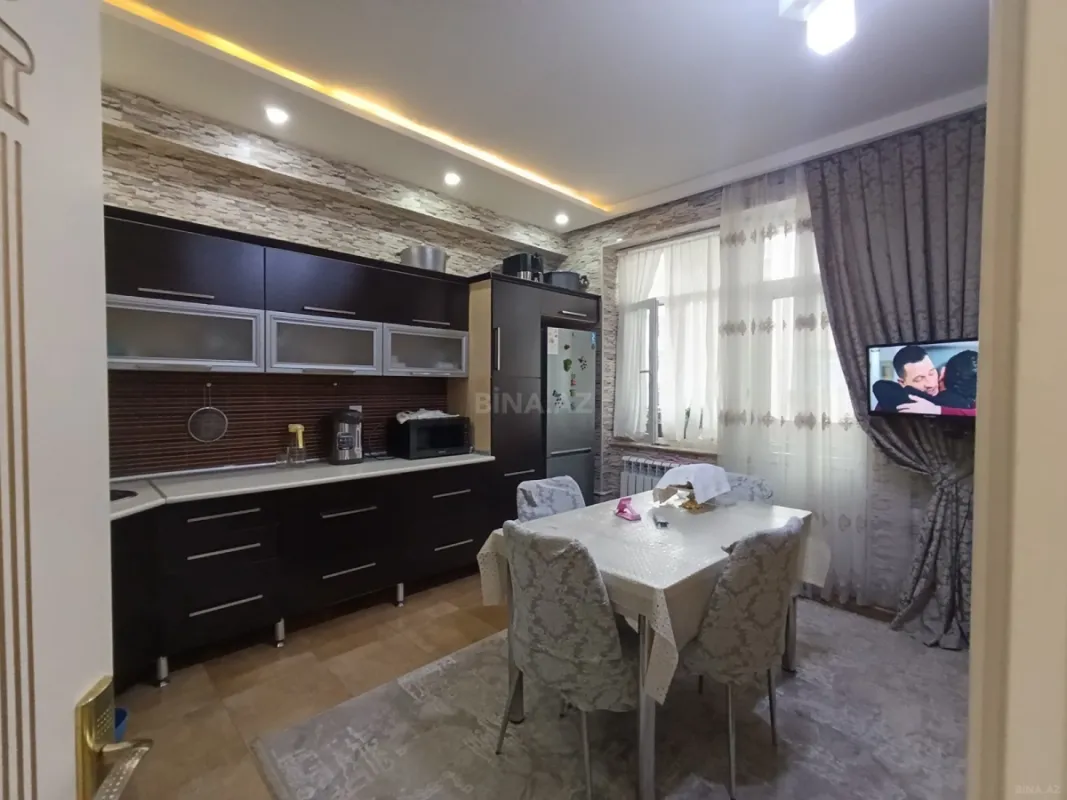 Satılır 3 otaqlı mənzil 103 m²