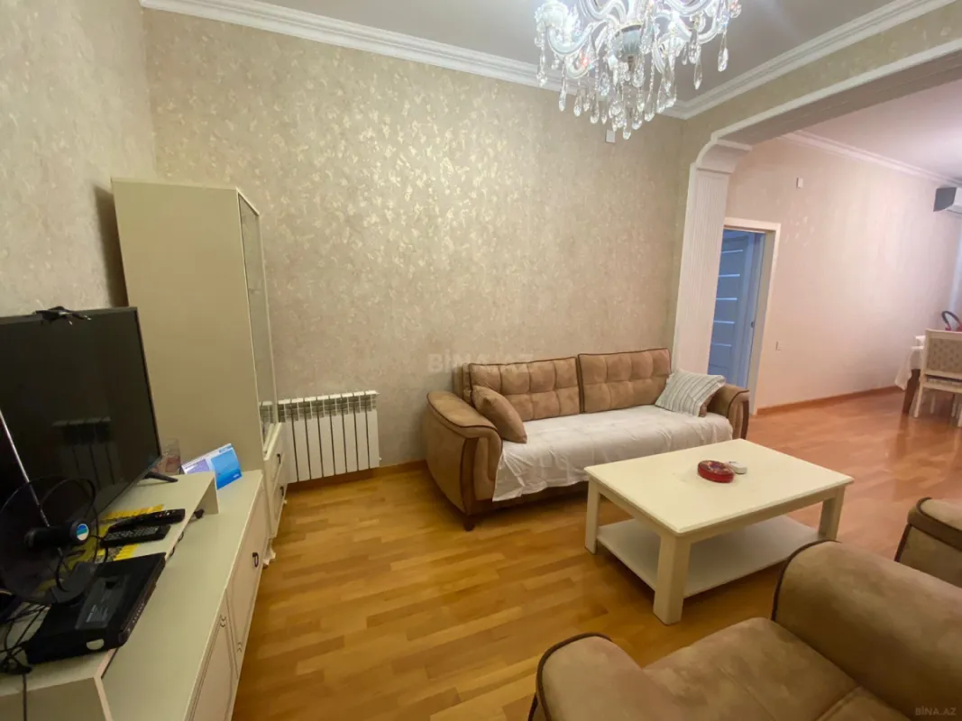 Satılır 2 otaqlı mənzil 76 m²