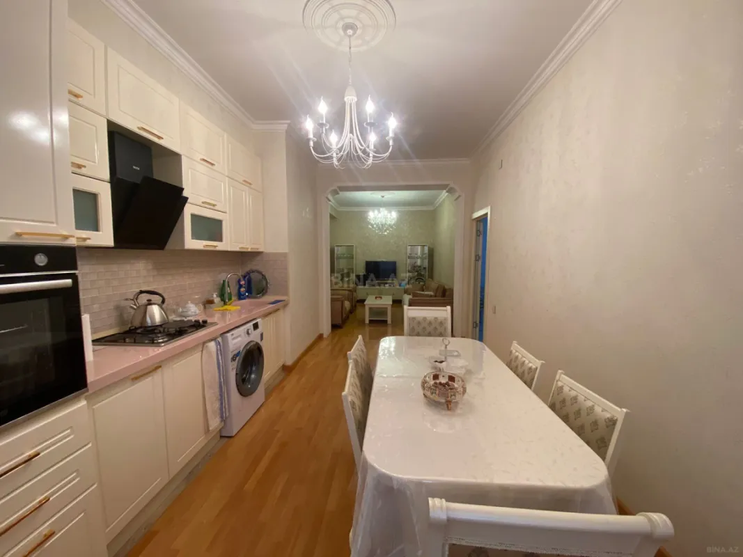 Satılır 2 otaqlı mənzil 76 m²