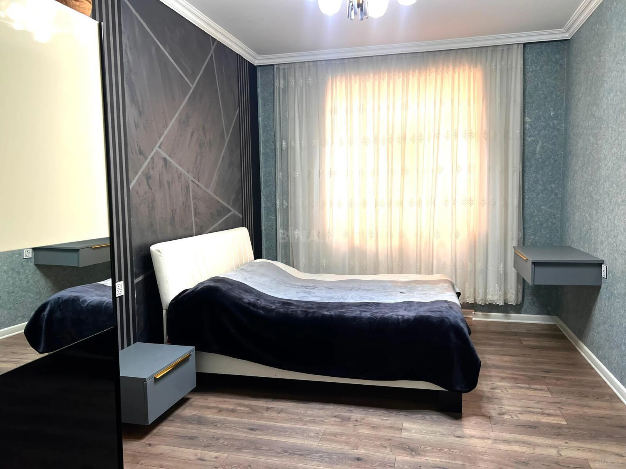 Satılır 3 otaqlı mənzil 120 m²