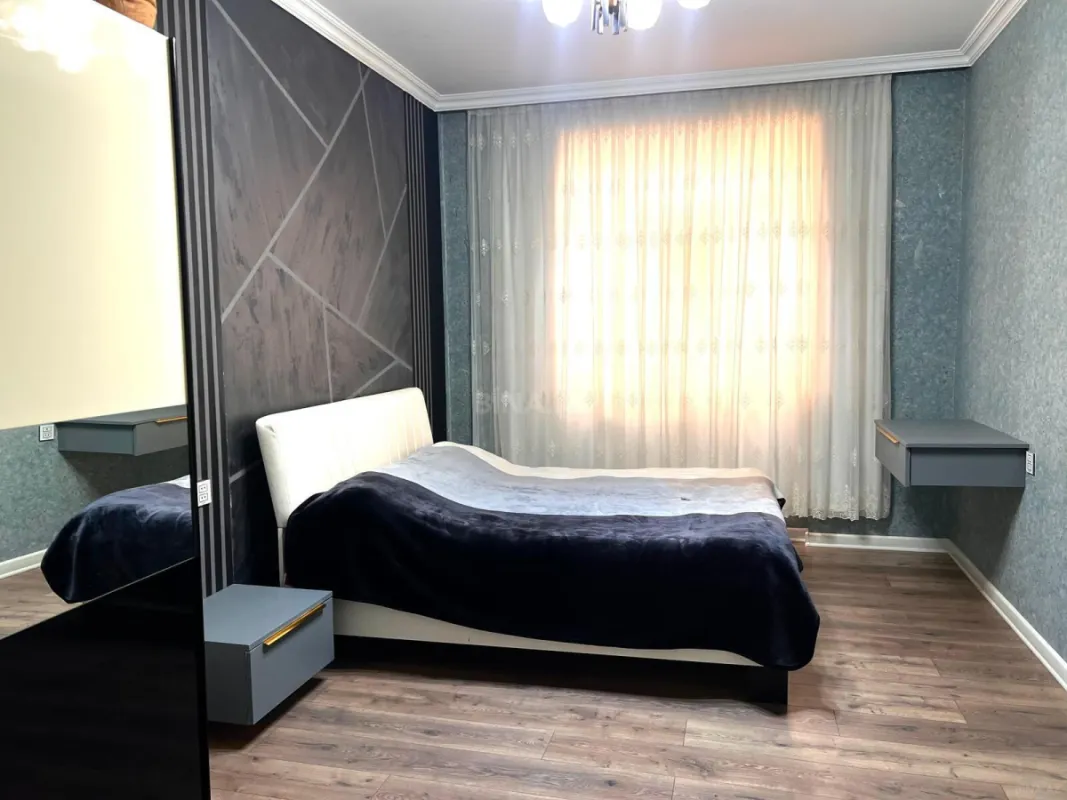 Satılır 3 otaqlı mənzil 120 m²