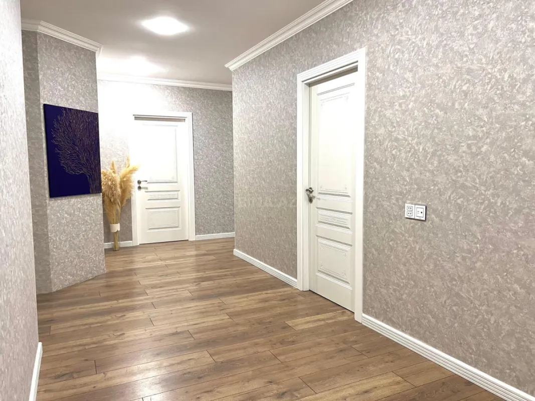Satılır 3 otaqlı mənzil 120 m²