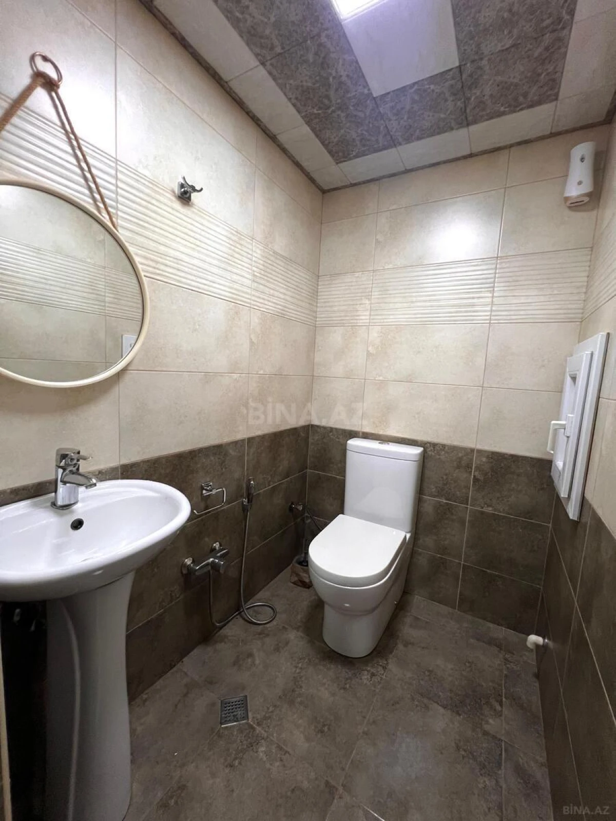Satılır 3 otaqlı mənzil 120 m²
