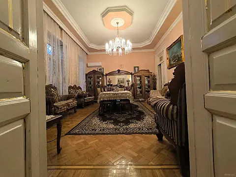 Satılır 4 otaqlı mənzil 140 m² — Bakı, Sahil qəs. 4 otaq 140.00 m²