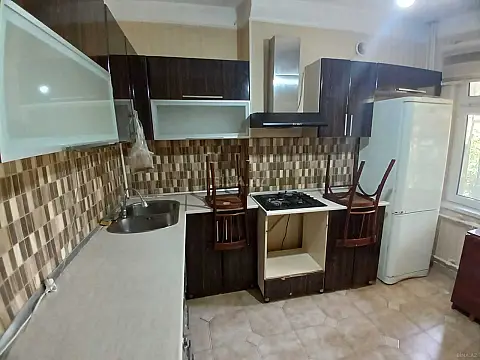 Satılır 1 otaqlı mənzil 40 m²