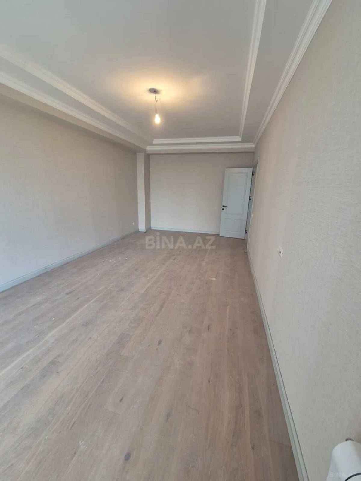 Satılır 3 otaqlı mənzil 110 m²