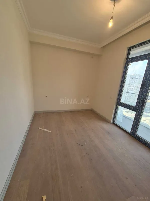 Satılır 3 otaqlı mənzil 110 m²