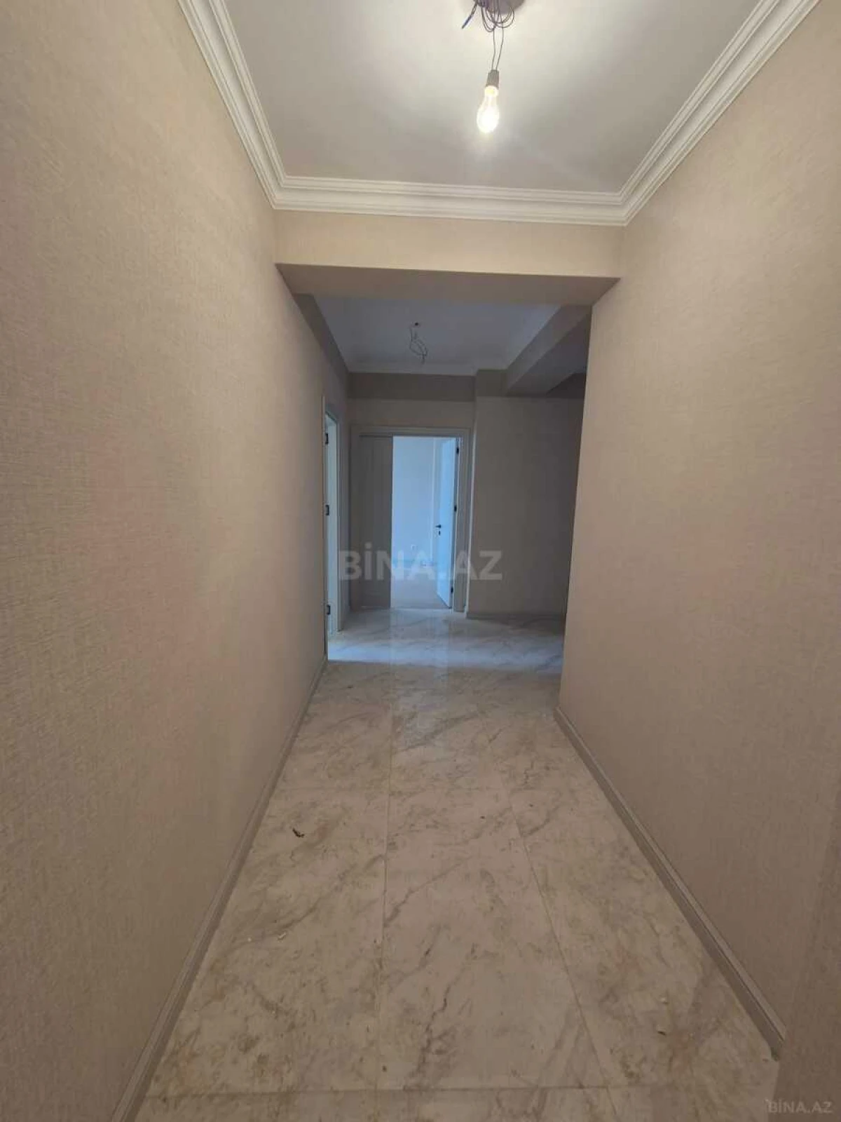 Satılır 3 otaqlı mənzil 110 m²
