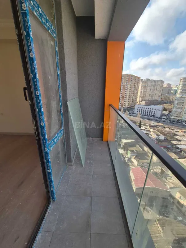 Satılır 3 otaqlı mənzil 110 m²