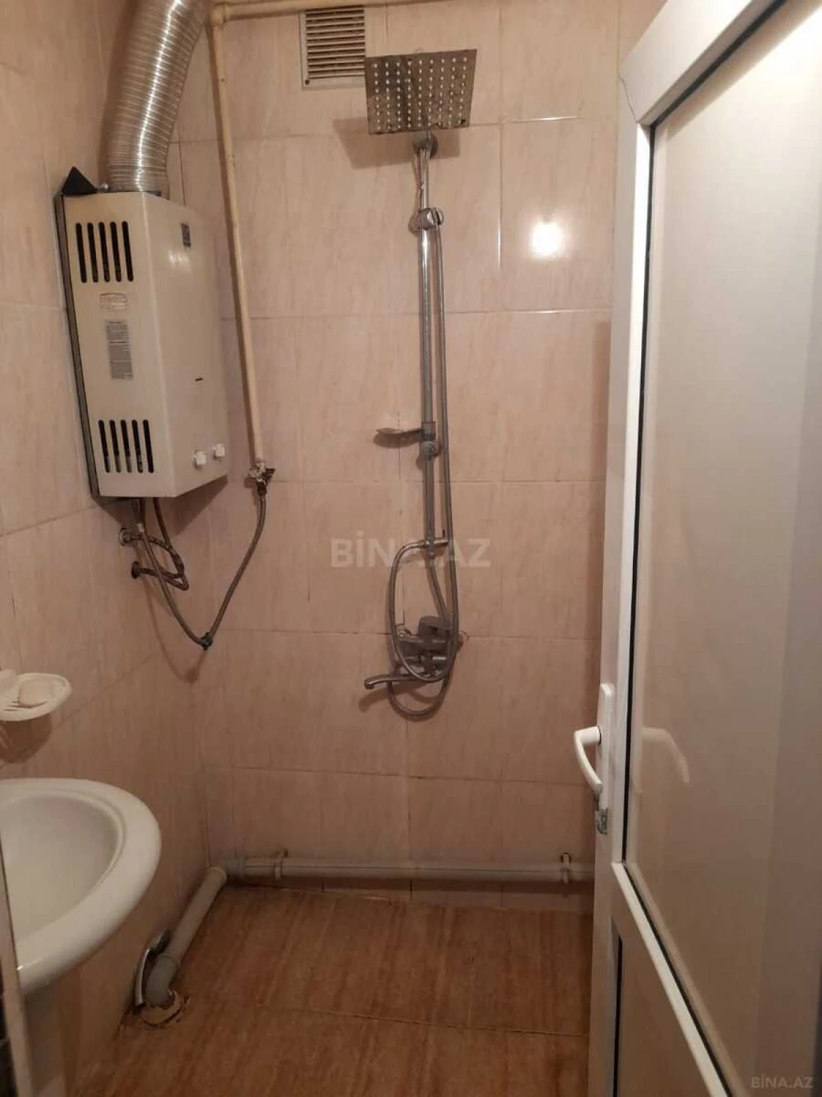 Satılır 2 otaqlı mənzil 55 m²