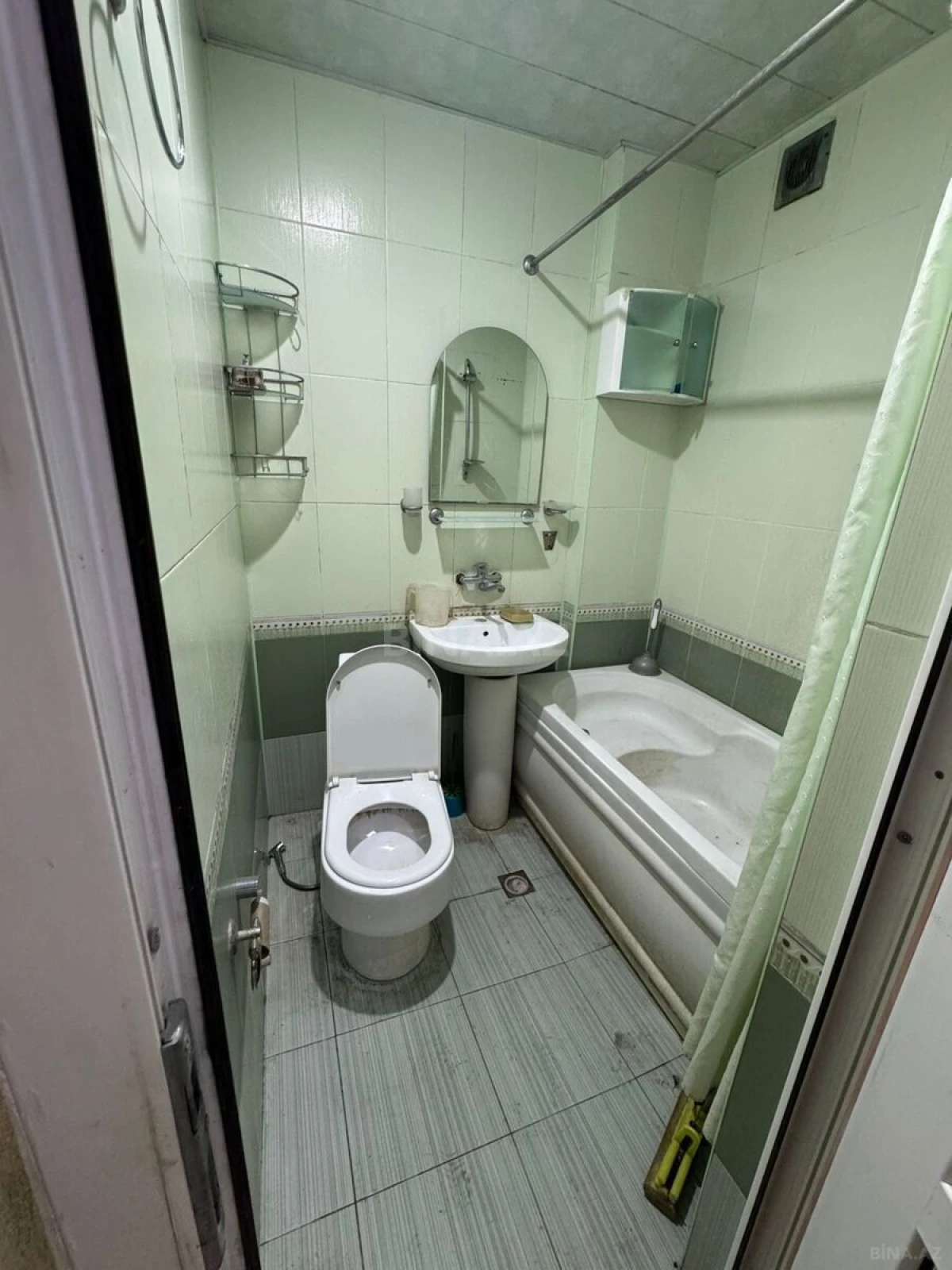 Kirayə verilir 2 otaqlı mənzil 75 m²