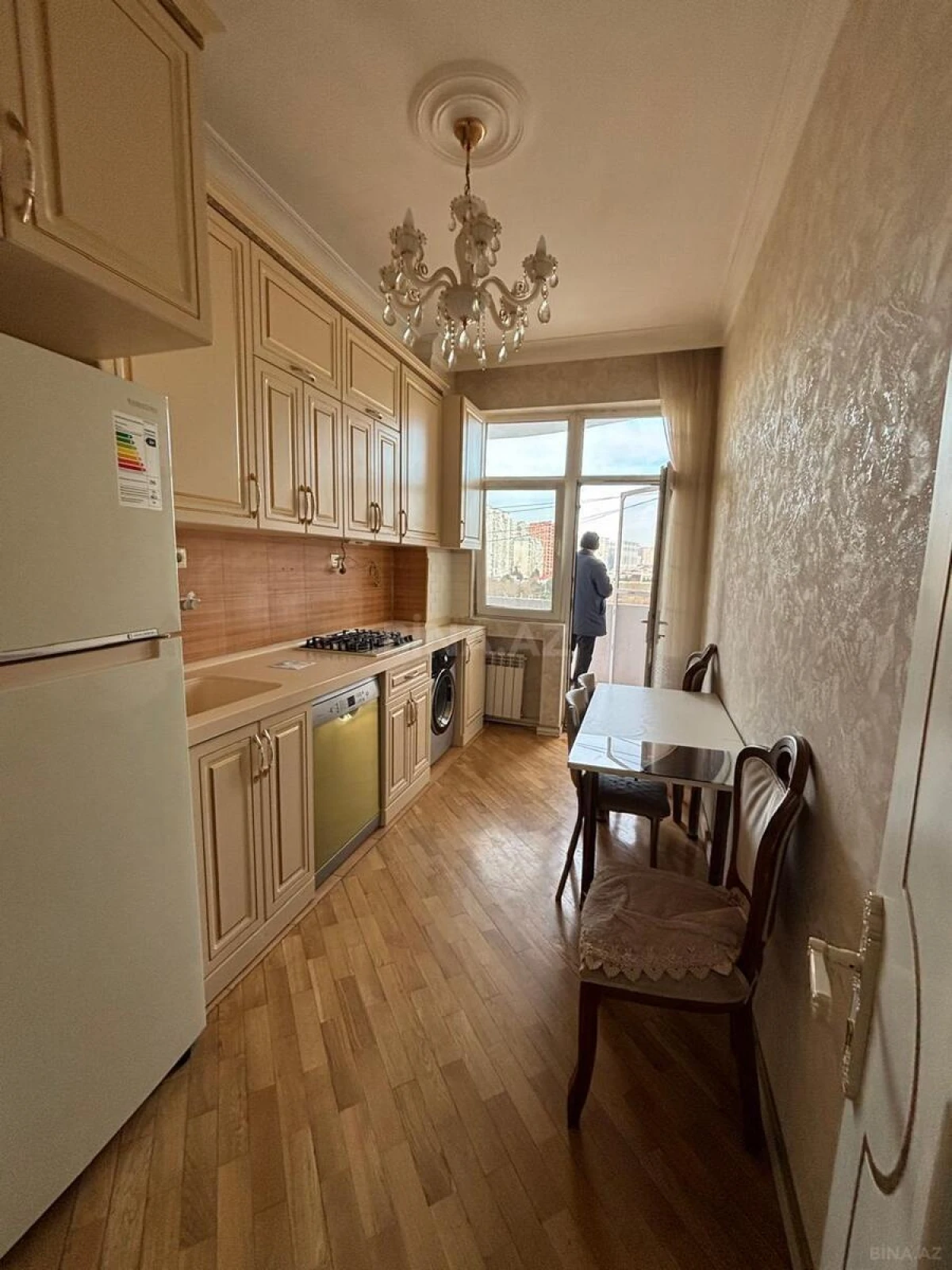 Kirayə verilir 3 otaqlı mənzil 80 m²