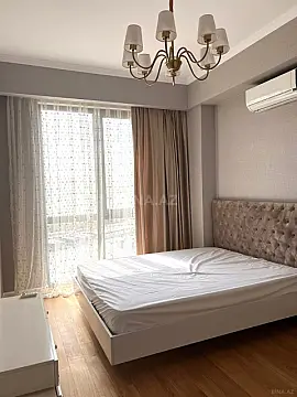 Kirayə verilir 2 otaqlı mənzil 75 m²