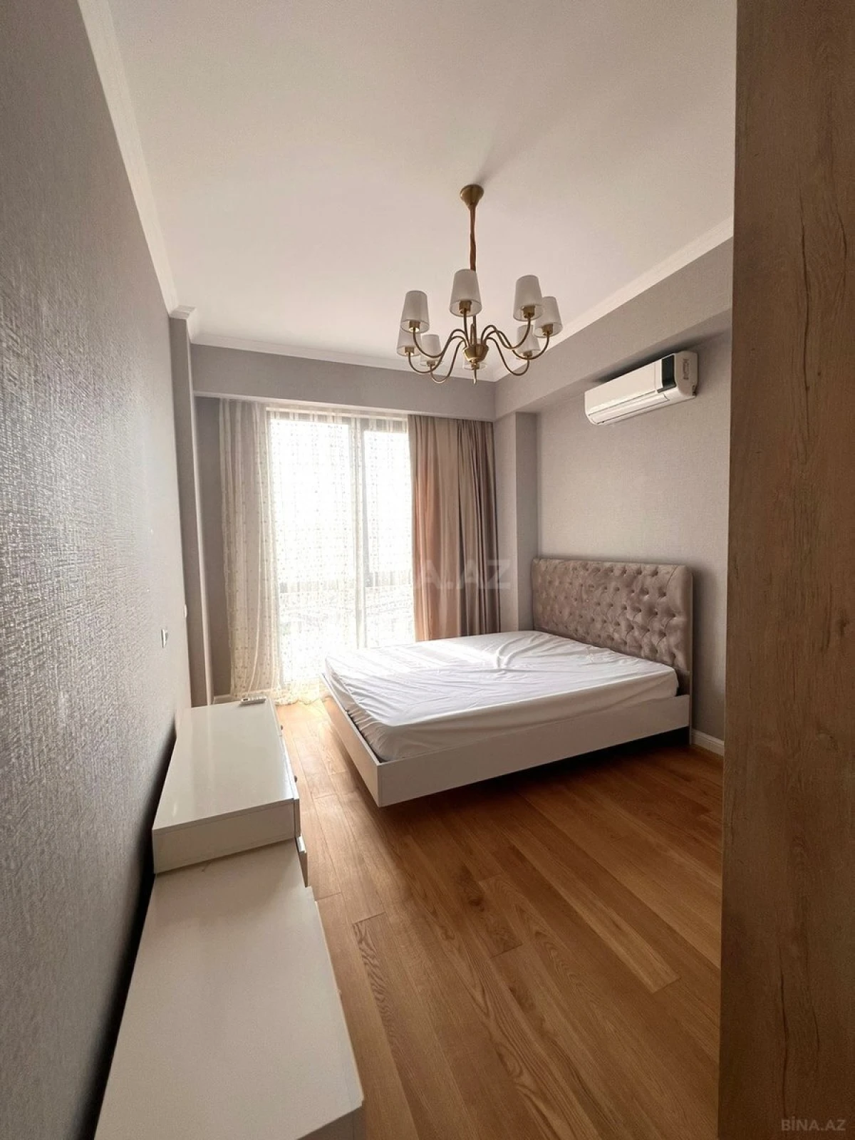 Kirayə verilir 2 otaqlı mənzil 75 m²