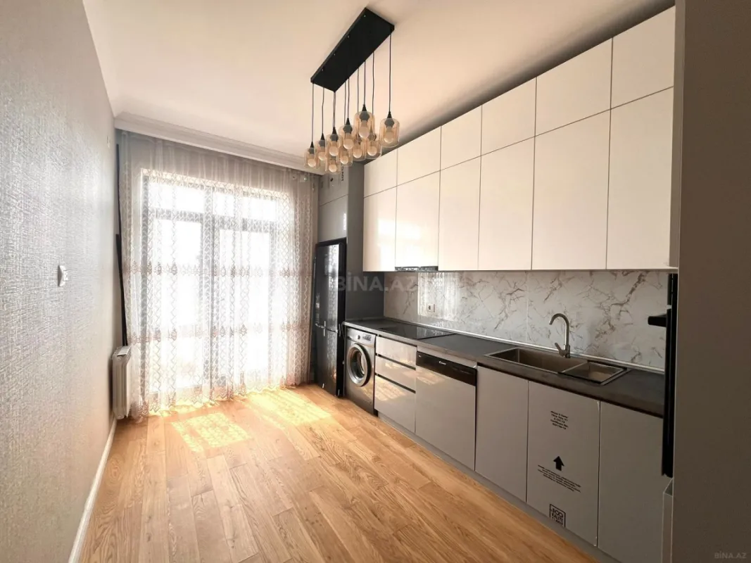 Kirayə verilir 2 otaqlı mənzil 75 m²