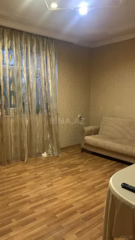 Satılır 2 otaqlı mənzil 70 m²