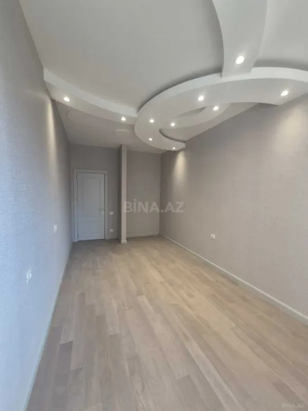 Satılır 3 otaqlı mənzil 124.5 m²