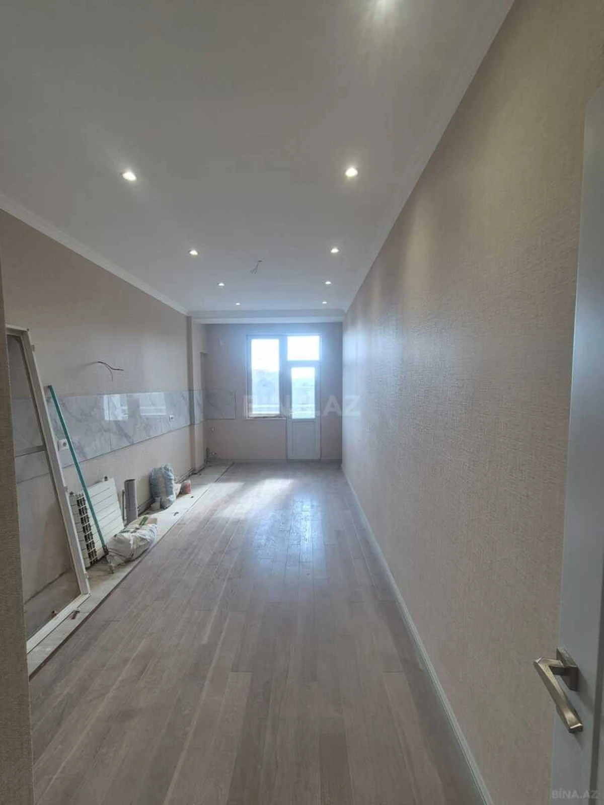Satılır 3 otaqlı mənzil 124.5 m²