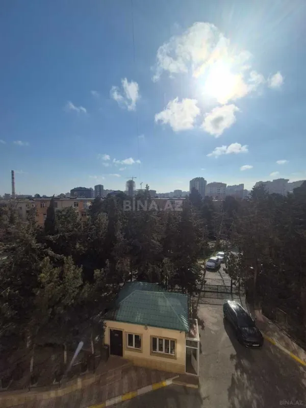 Satılır 3 otaqlı mənzil 124.5 m²