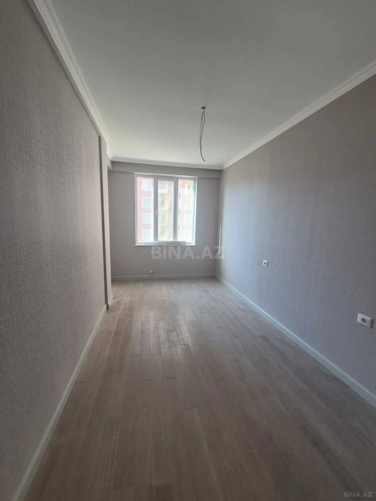 Satılır 3 otaqlı mənzil 124.5 m²