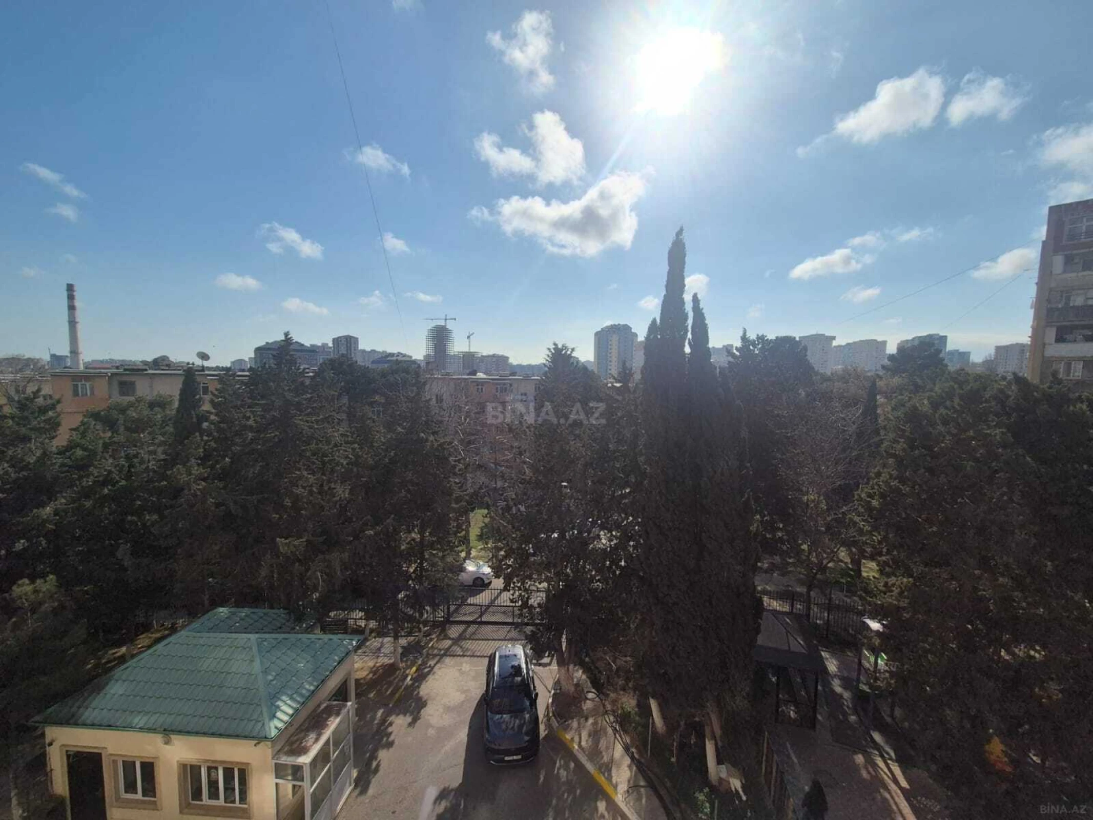 Satılır 3 otaqlı mənzil 124.5 m²