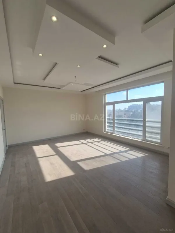 Satılır 3 otaqlı mənzil 124.5 m²