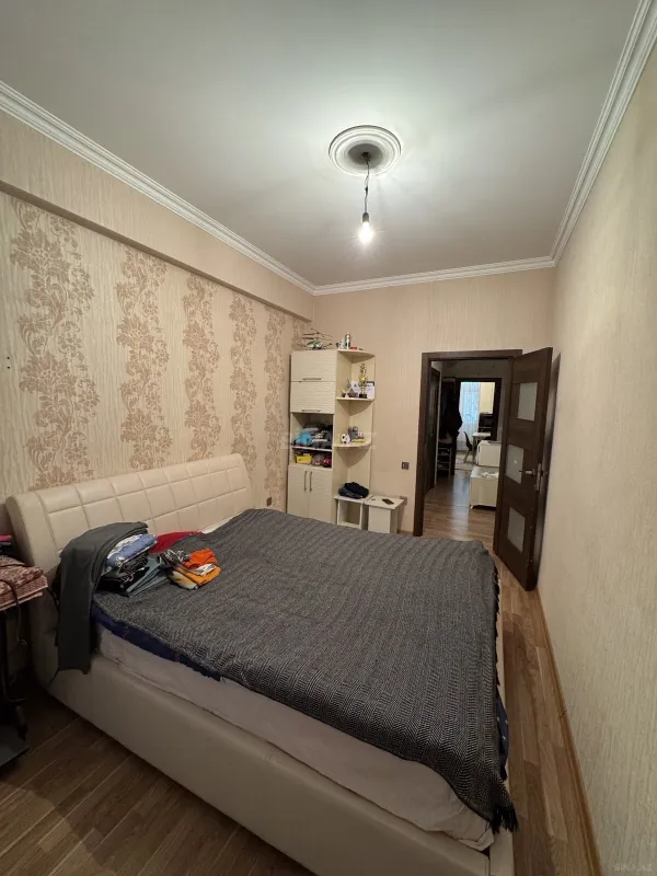 Satılır 3 otaqlı mənzil 83 m²