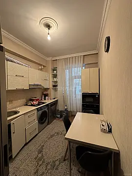 Satılır 3 otaqlı mənzil 83 m²