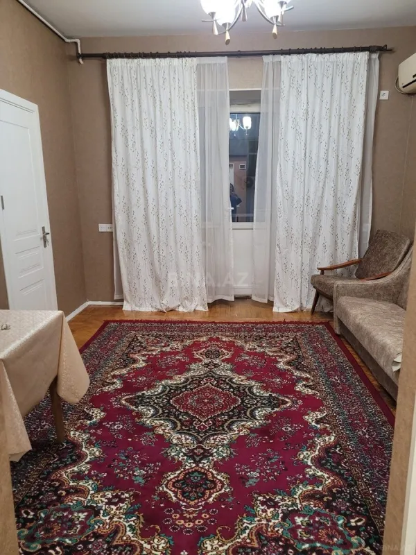 Satılır 2 otaqlı mənzil 42 m²