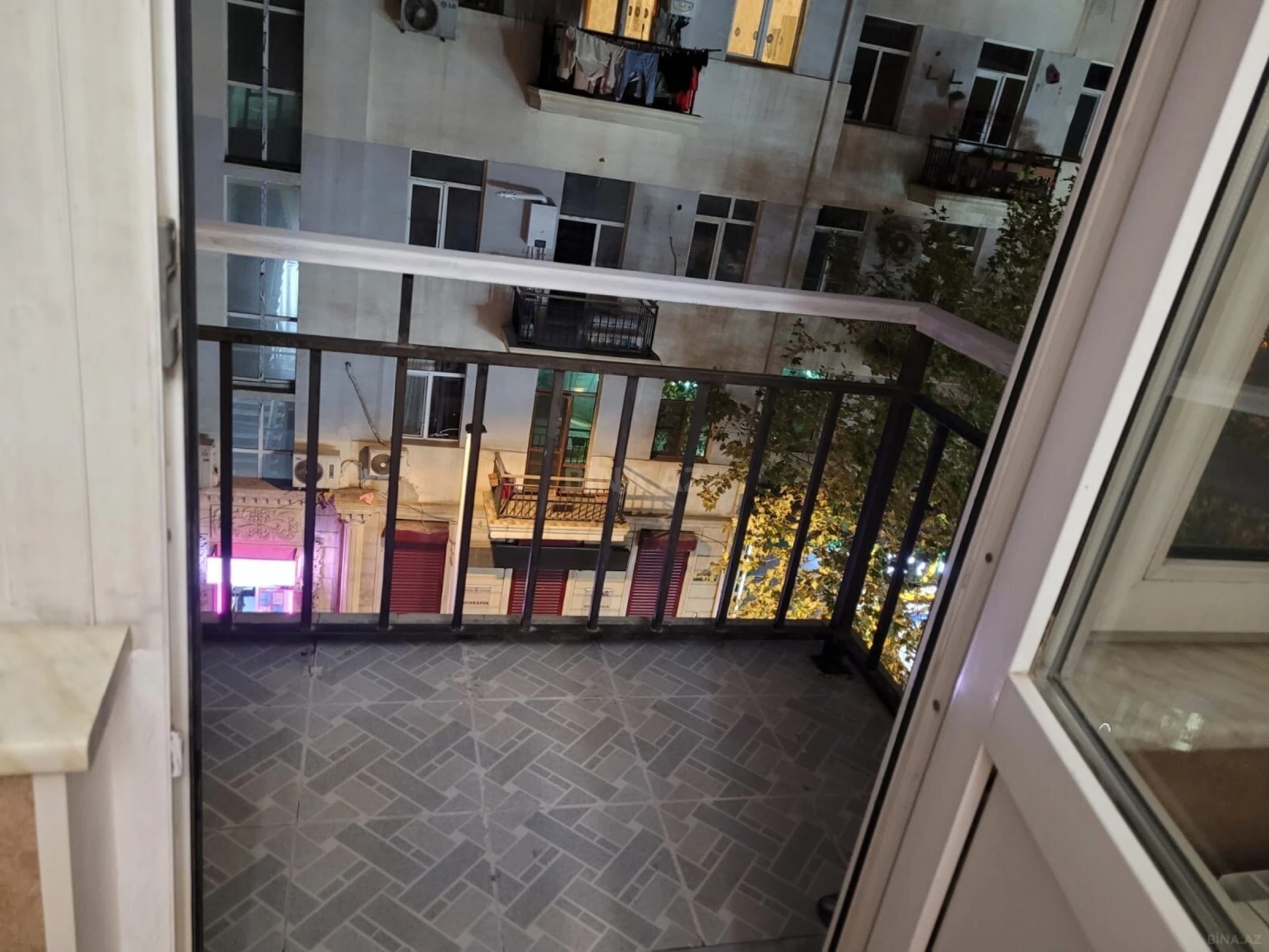 Satılır 2 otaqlı mənzil 42 m²