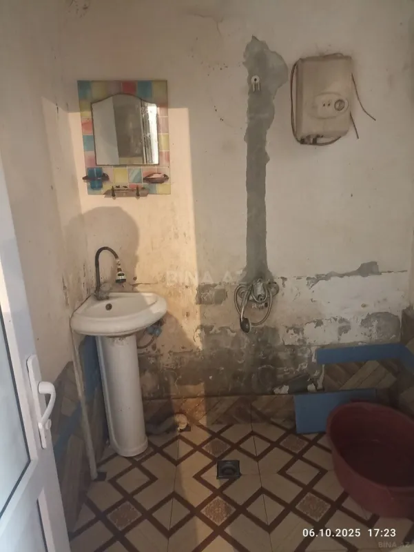 Kirayə verilir 1 otaqlı həyət evi 80 m²