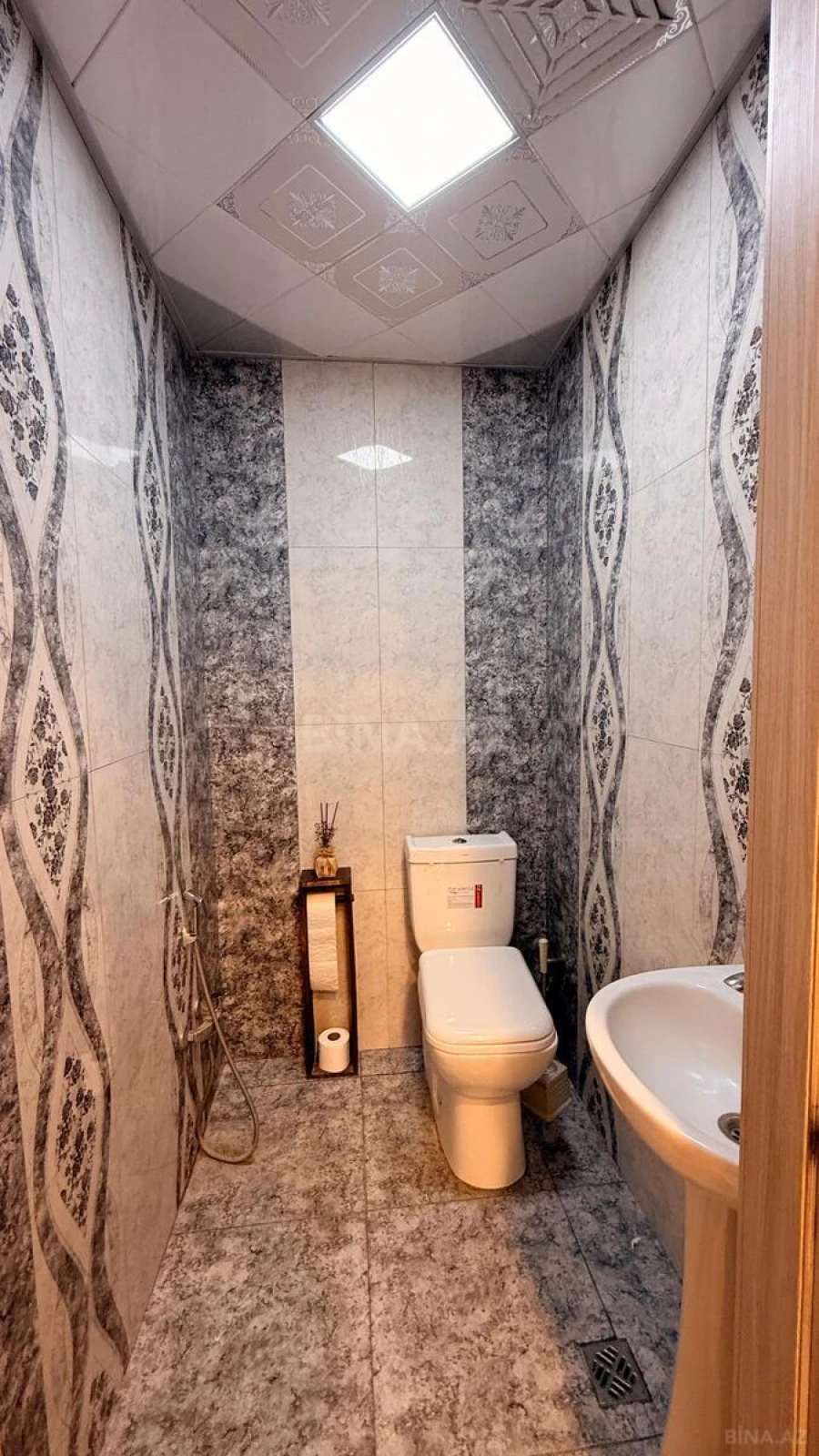 Kirayə verilir 2 otaqlı mənzil 70 m²