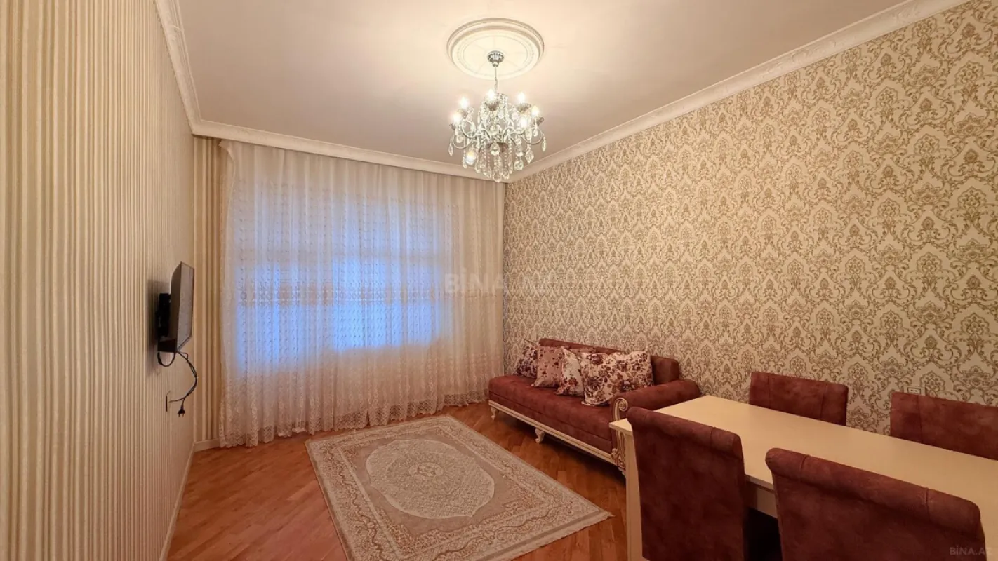 Kirayə verilir 2 otaqlı mənzil 70 m²
