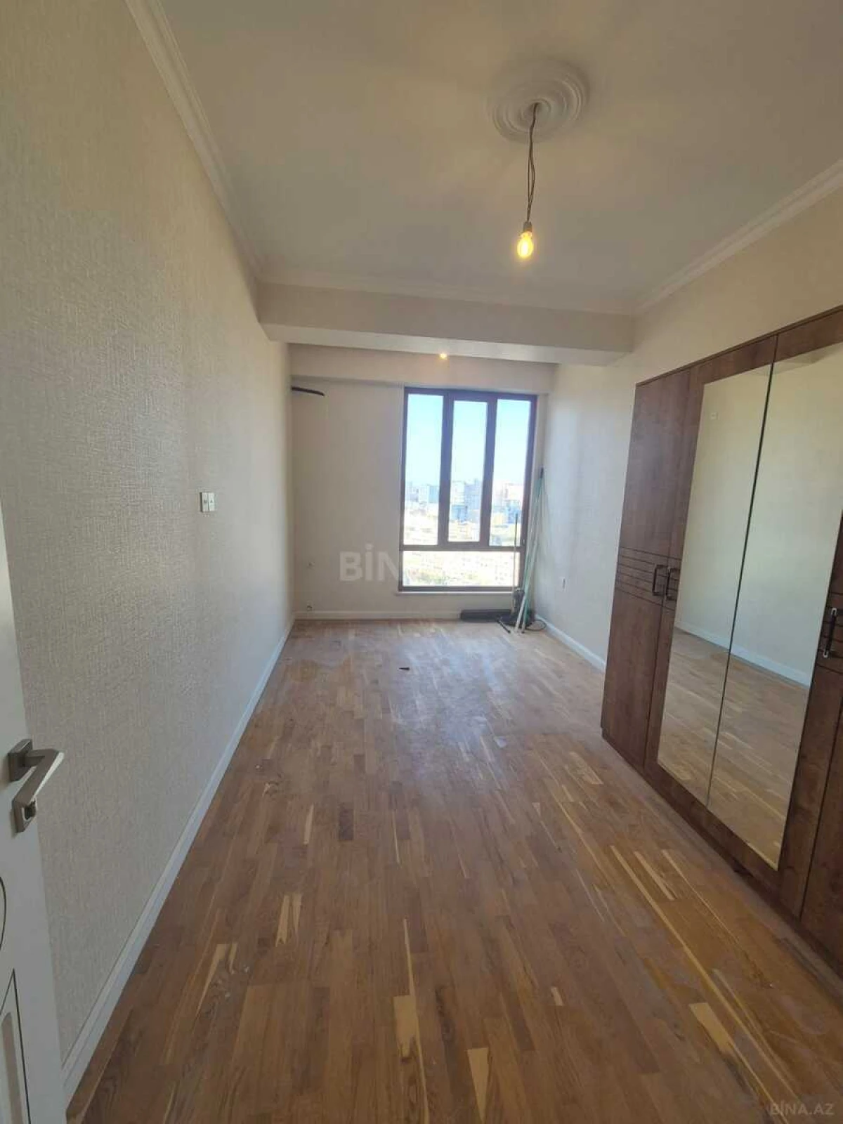 Satılır 3 otaqlı mənzil 84.3 m²