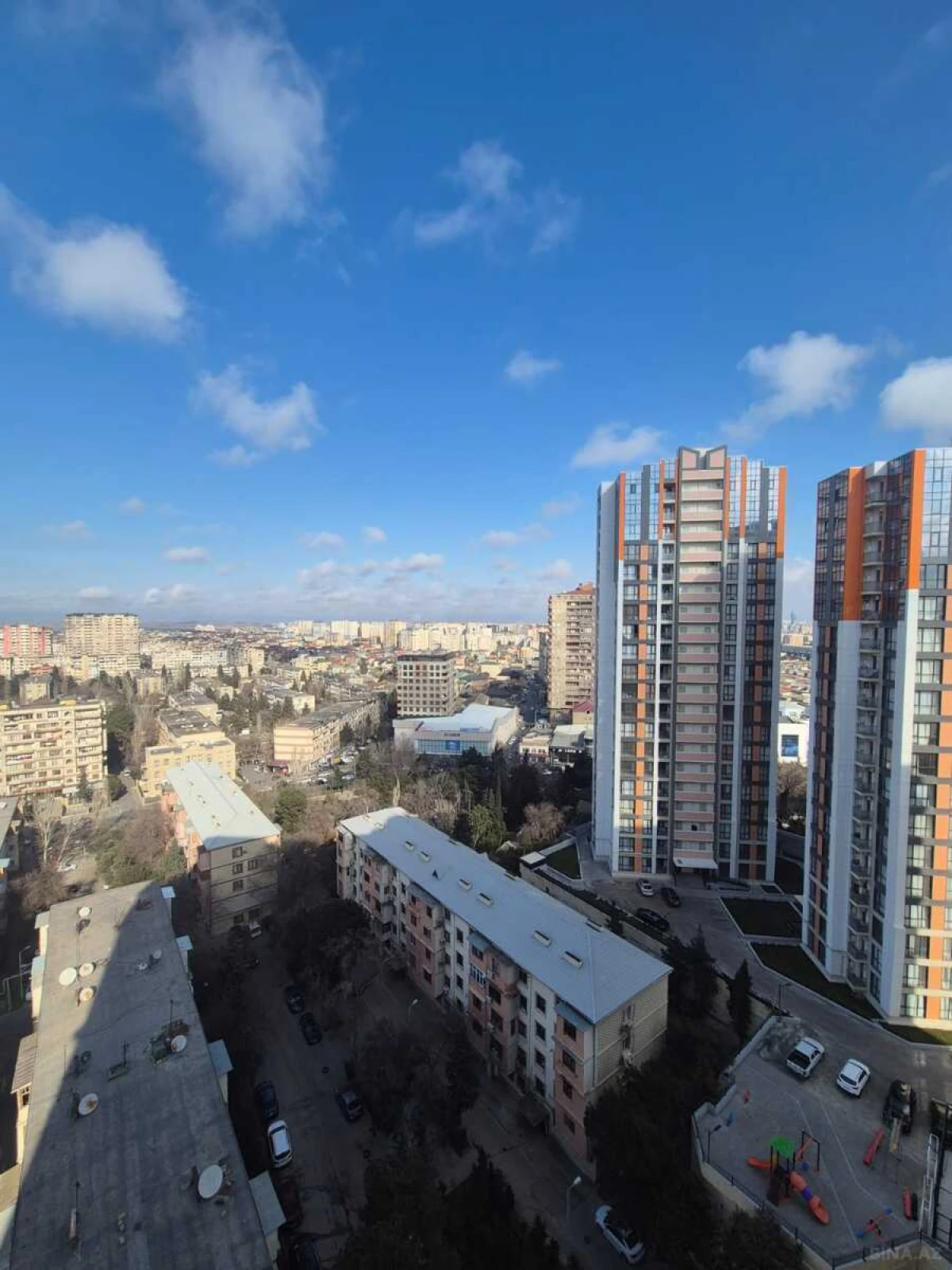 Satılır 3 otaqlı mənzil 84.3 m²