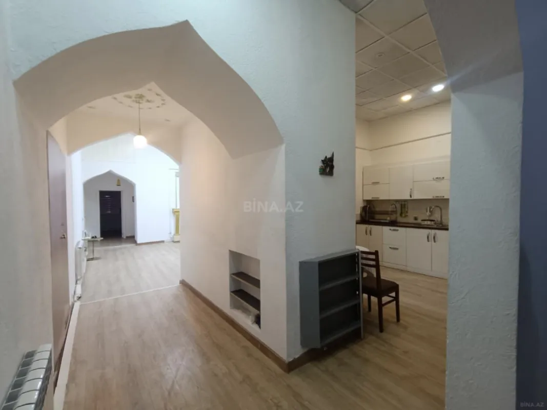 Kirayə verilir 3 otaqlı ofis 130 m²