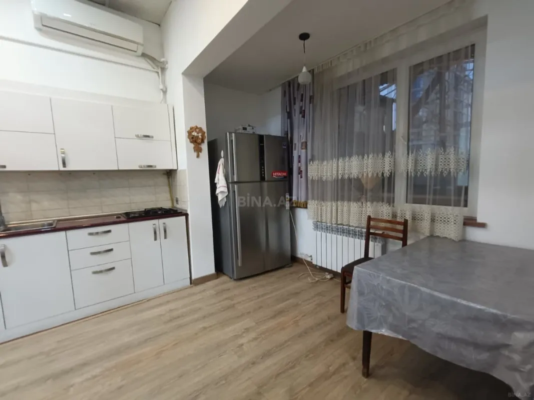 Kirayə verilir 3 otaqlı ofis 130 m²