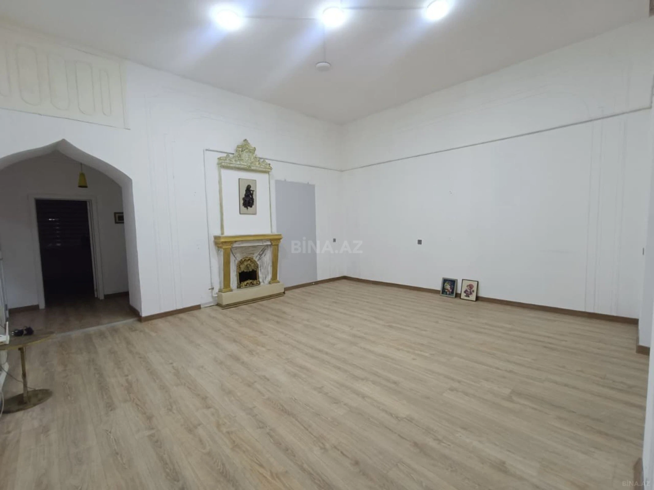 Kirayə verilir 3 otaqlı ofis 130 m²
