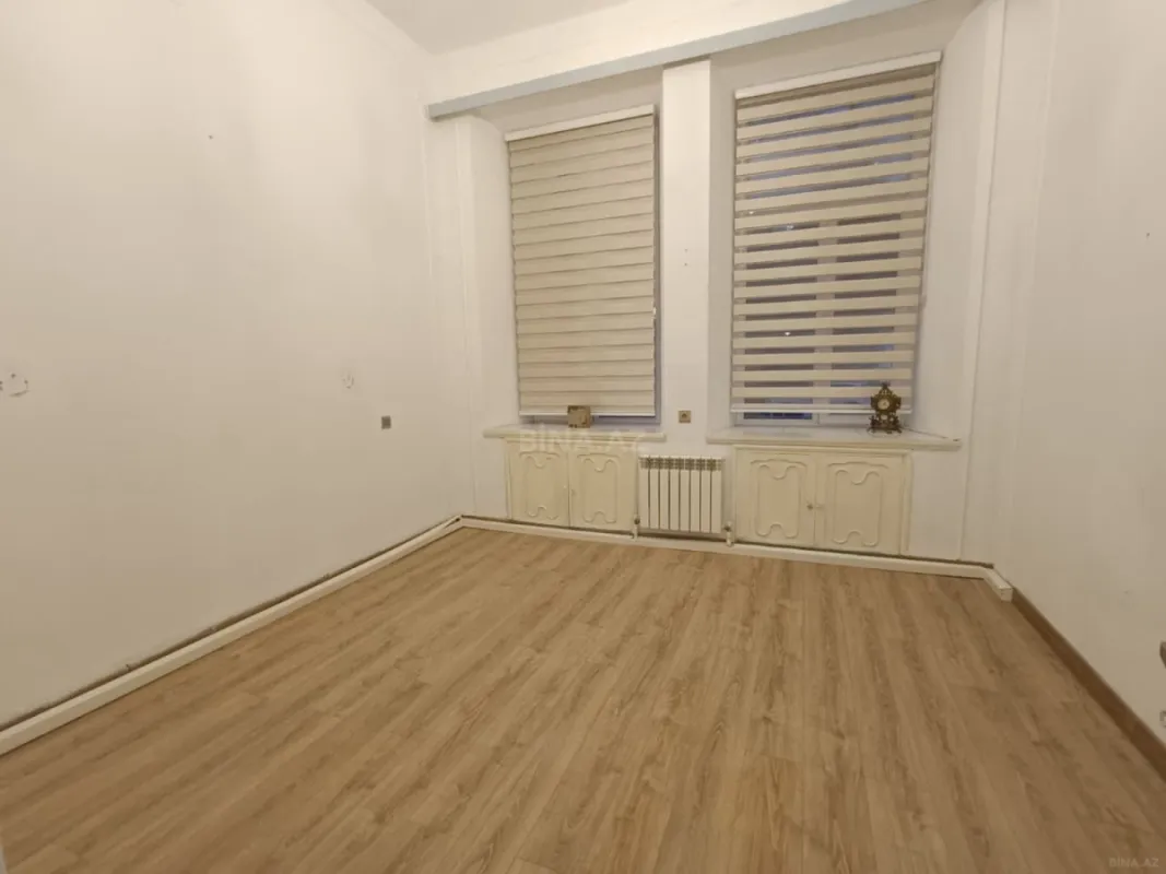 Kirayə verilir 3 otaqlı ofis 130 m²