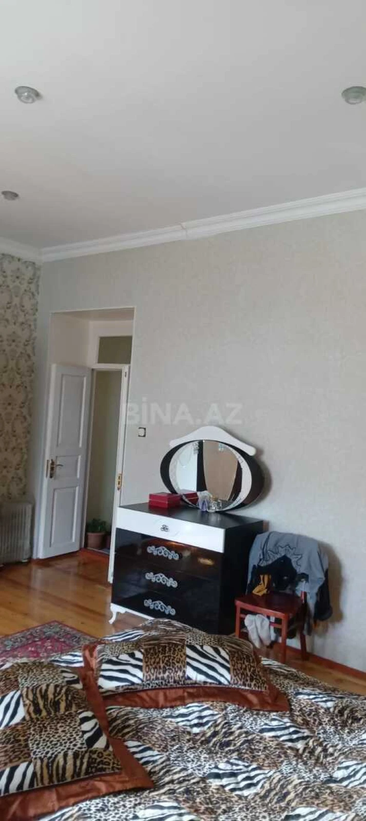 Satılır 2 otaqlı həyət evi 100 m²