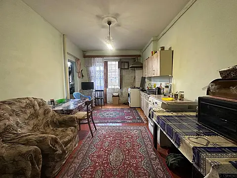 Satılır 5 otaqlı mənzil 110 m²