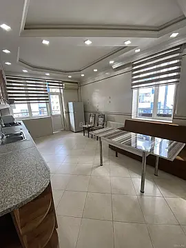 Kirayə verilir 2 otaqlı mənzil 100 m²
