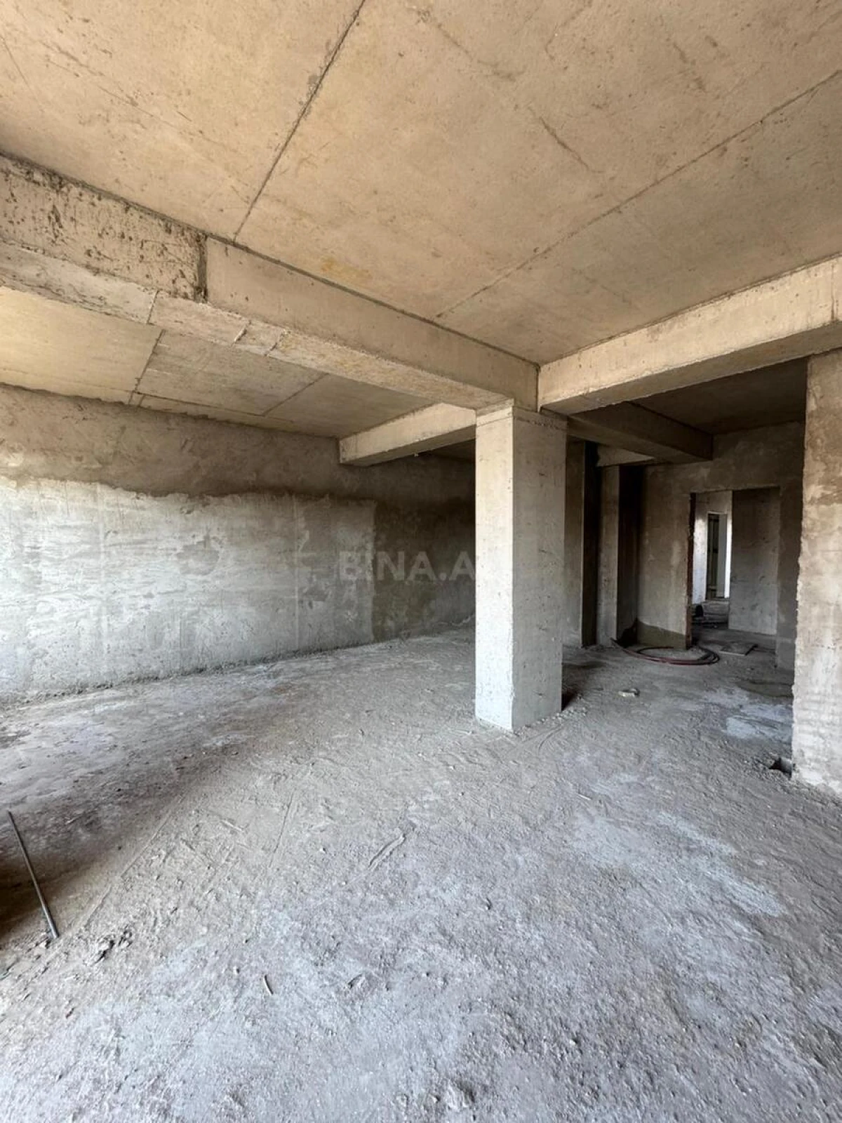 Satılır 2 otaqlı mənzil 45 m²