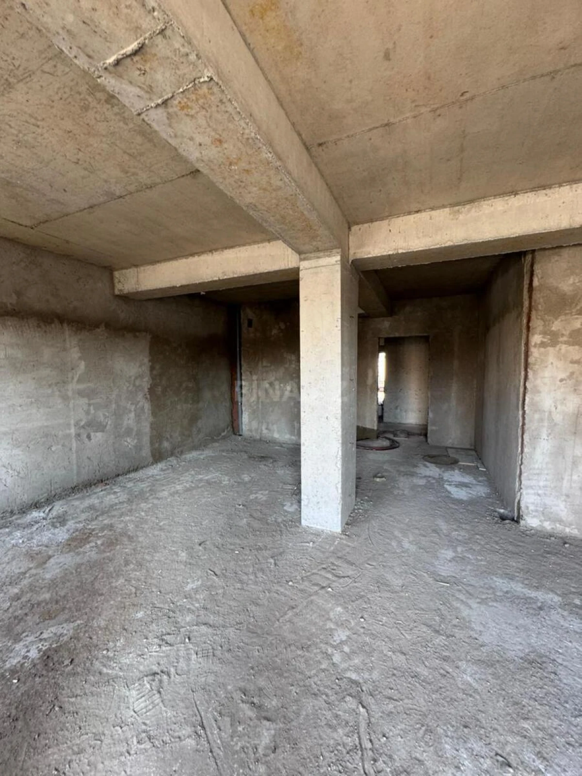 Satılır 2 otaqlı mənzil 45 m²