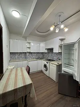 Kirayə verilir 3 otaqlı mənzil 87 m²