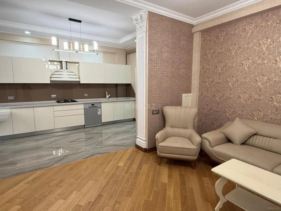Kirayə verilir 2 otaqlı mənzil 100 m²