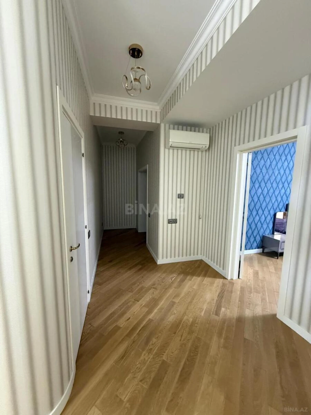 Kirayə verilir 2 otaqlı mənzil 100 m²